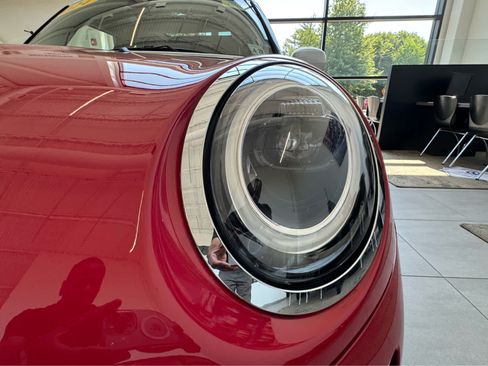 Used 2024 MINI Cooper 4-Door Hardtop FWD image 33