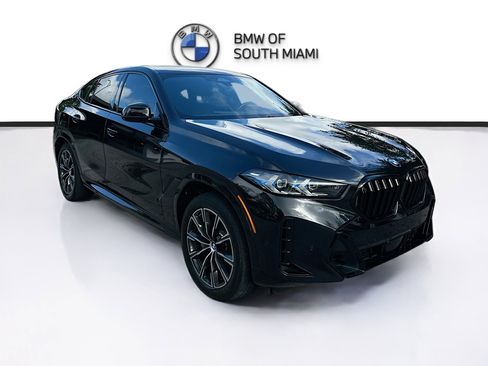 Used 2025 BMW X6 xDrive40i w/ Climate Comfort Package image 1