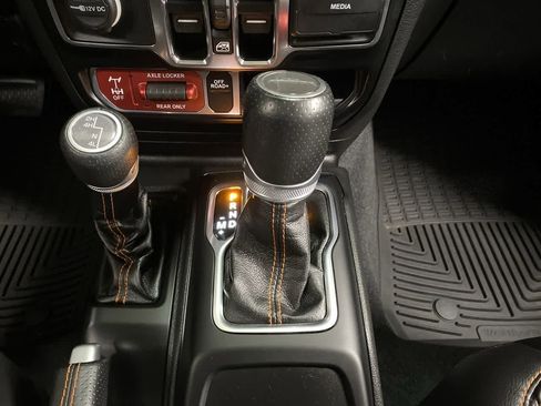 Used 2022 Jeep Gladiator Mojave w/ Trailer Tow Package image 27