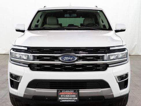 Used 2024 Ford Expedition Max Limited AWD/4WD image 2