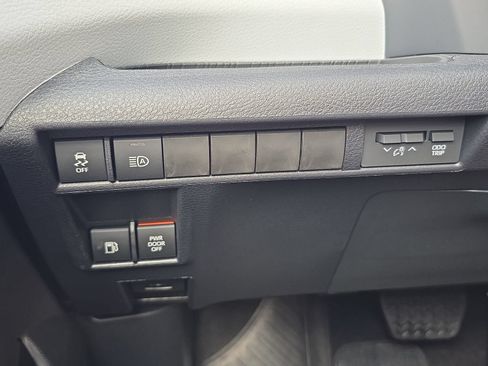 New 2026 Toyota Sienna XLE FWD image 22