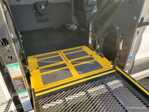 Used 2020 Ford Transit 350 XL image 29