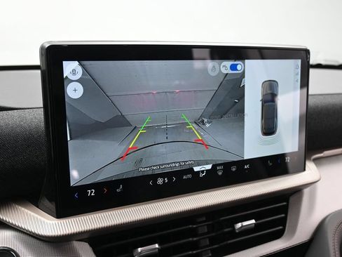 New 2026 Ford Explorer Active RWD image 14