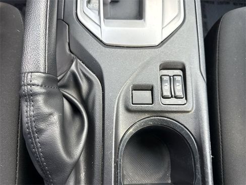 Used 2020 Subaru Impreza 2.0i Premium image 21