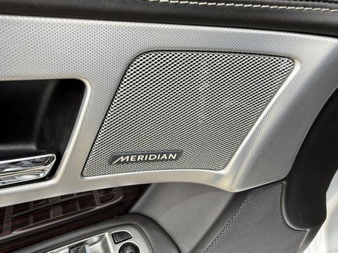 Used 2014 Jaguar XF 3.0 image 15