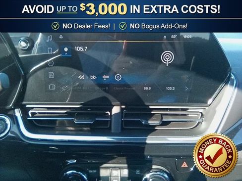Used 2026 Chevrolet Trax RS w/ Sunroof Package FWD image 26