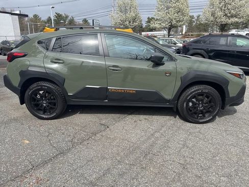 Used 2025 Subaru Crosstrek 2.5i Wilderness AWD/4WD image 2