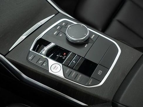 Used 2024 BMW 330e xDrive w/ Convenience Package image 17