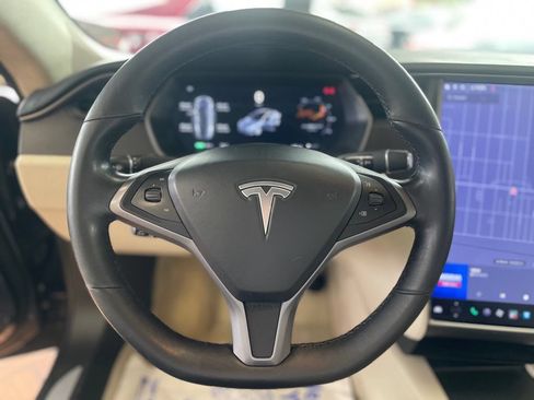Used 2018 Tesla Model S 100D AWD/4WD image 25
