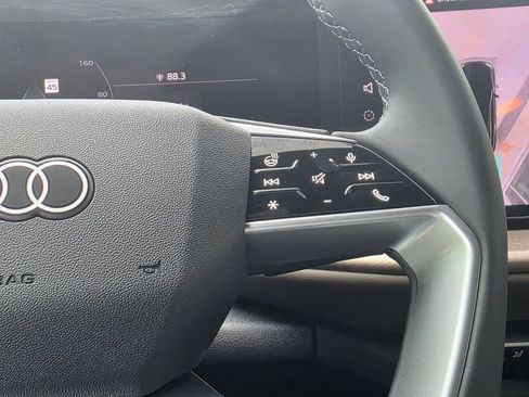 New 2025 Audi Q5 Prestige image 33