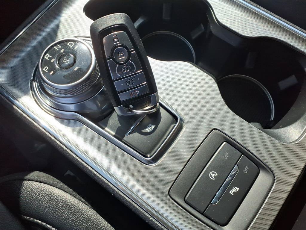 Used 2024 Ford Edge Titanium AWD/4WD image 15