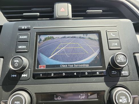 Used 2020 Honda Civic LX image 2