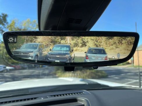 Used 2022 Chevrolet Silverado 2500 High Country w/ Technology Package image 38