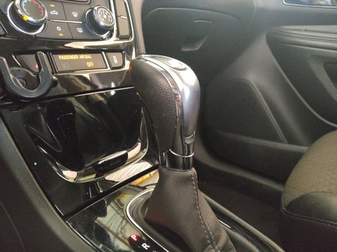 Used 2020 Buick Encore Preferred w/ Safety Package FWD image 26