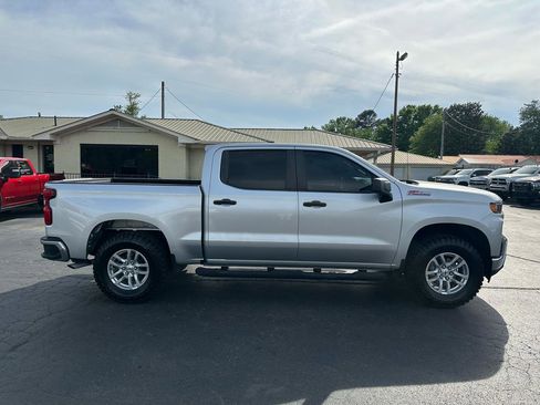 Used 2020 Chevrolet Silverado 1500 W/T w/ Z71 Off-Road Package image 4
