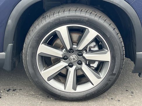 Certified 2024 Honda Pilot Elite image 32