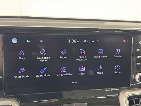 Certified 2022 Kia Sorento EX w/ Panoramic Sunroof Package image 17