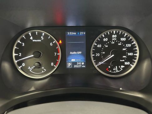 Used 2025 Nissan Sentra S image 23