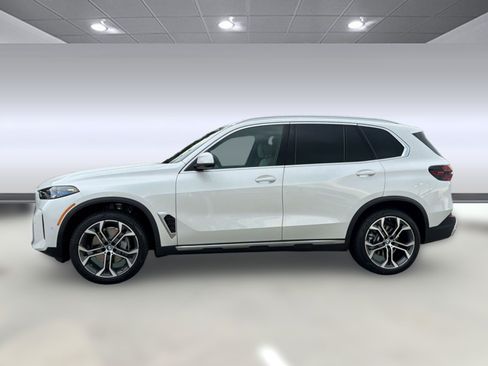 New 2026 BMW X5 sDrive40i w/ Climate Comfort Package RWD image 2
