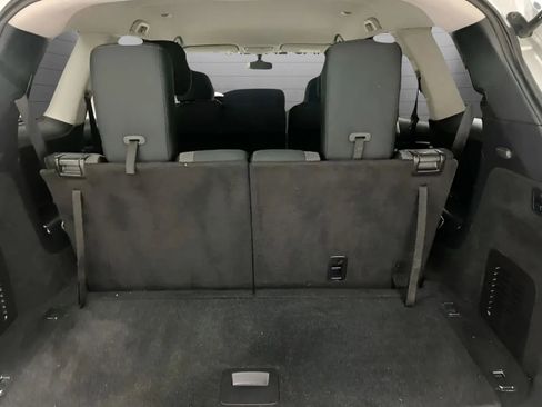 Used 2020 Nissan Pathfinder SV FWD image 10
