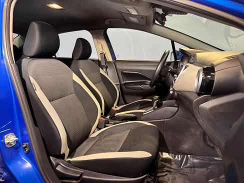 Used 2020 Nissan Versa SV FWD image 21