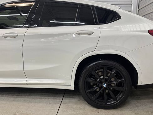 Used 2023 BMW X4 xDrive30i w/ M Sport Package AWD/4WD image 8