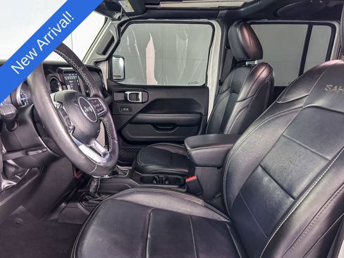 Used 2023 Jeep Wrangler Unlimited Sahara w/ Cold Weather Group image 13