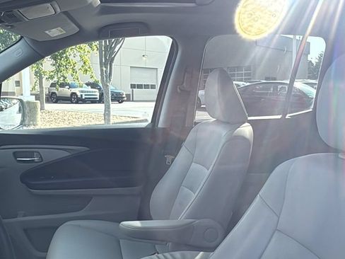 Certified 2023 Honda Ridgeline RTL image 25