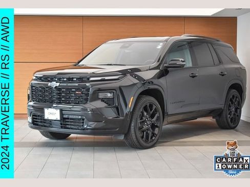 Used 2024 Chevrolet Traverse RS w/ LPO, Floor Liner Package AWD/4WD image 1