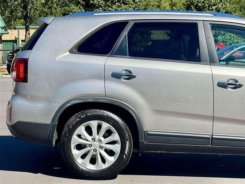 Used 2015 Kia Sorento EX w/ EX V6 Touring Package AWD/4WD image 8