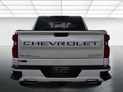 Used 2020 Chevrolet Silverado 1500 High Country w/ Technology Package AWD/4WD image 9