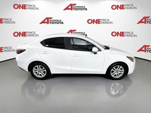 Certified 2017 Toyota Yaris iA FWD image 9