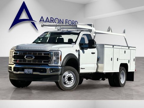 Used 2024 Ford F550 2WD Regular Cab Super Duty w/ XL Chrome Package image 2