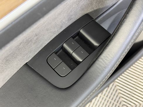 Used 2022 Tesla Model 3 RWD image 12