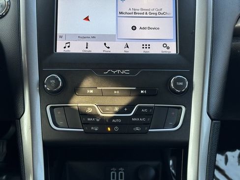 Certified 2019 Ford Fusion SE image 12