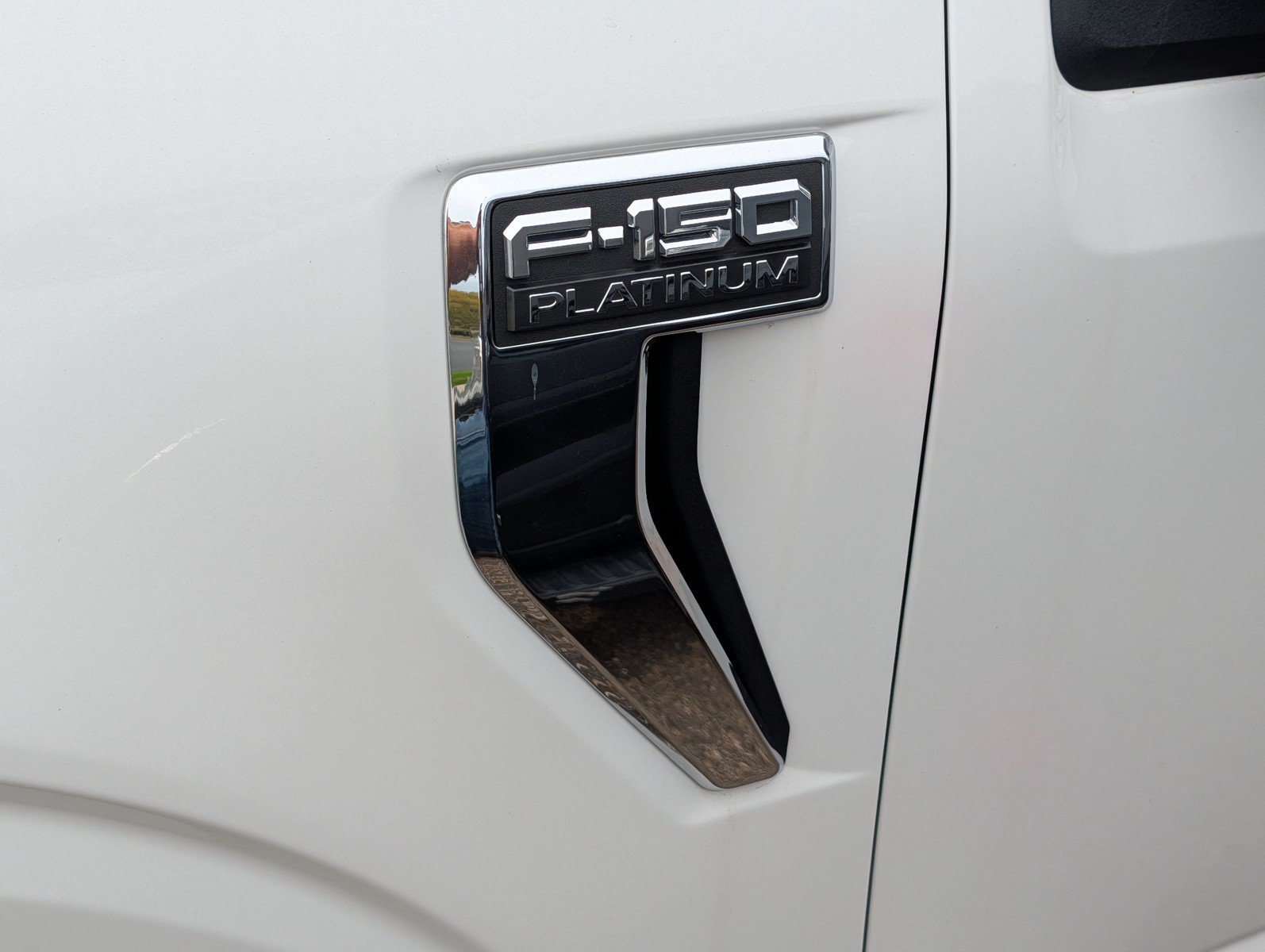 Used 2022 Ford F150 Platinum w/ Equipment Group 701A High AWD/4WD image 10