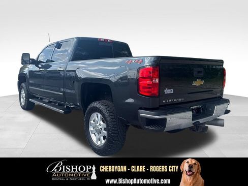 Used 2019 Chevrolet Silverado 2500 LTZ w/ Duramax Plus Package AWD/4WD image 10