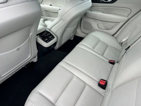 Certified 2024 Volvo S60 B5 Ultimate w/ Climate Package image 5