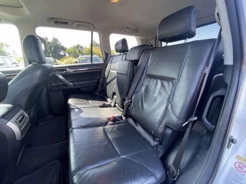 Used 2016 Lexus GX 460 w/ Premium Package AWD/4WD image 12