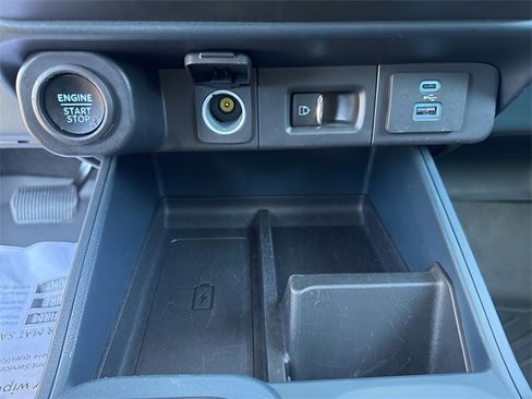 Used 2024 Ford Maverick Lariat w/ Black Appearance Package image 21