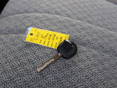 Used 2025 Chevrolet Express 2500 Extended w/ Communications Package image 40