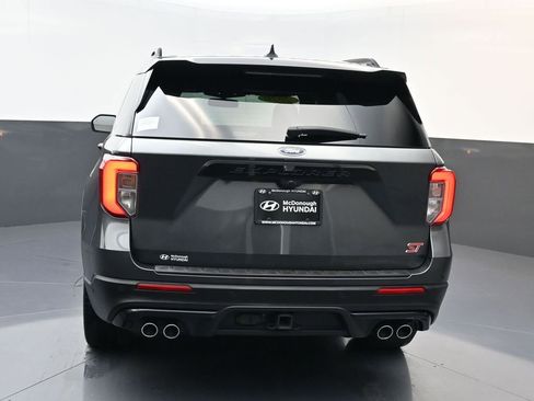 Used 2020 Ford Explorer ST w/ ST Street Pack image 4