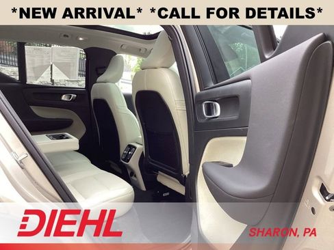 Used 2024 Volvo XC40 B5 Plus w/ Climate Package AWD/4WD image 14