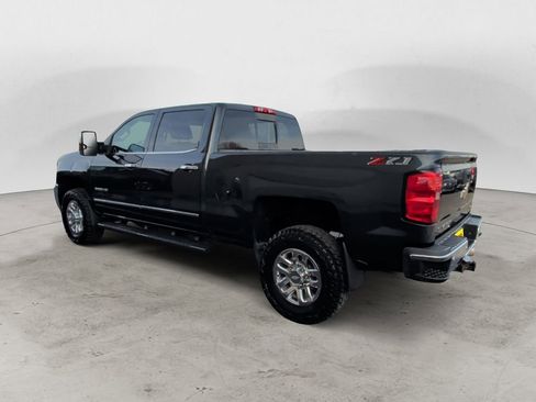 Used 2019 Chevrolet Silverado 2500 LTZ w/ Duramax Plus Package image 3