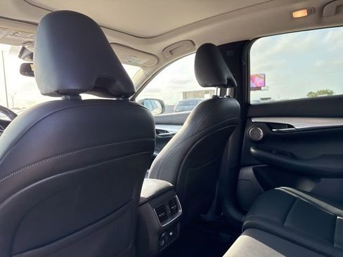 Used 2019 INFINITI QX50 Essential w/ Proactive Package image 11