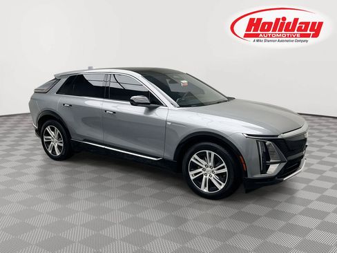 Certified 2024 Cadillac Lyriq Tech w/ LPO, Floor Liner Package AWD/4WD image 1