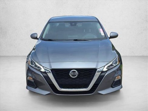Used 2022 Nissan Altima 2.5 SV FWD image 2