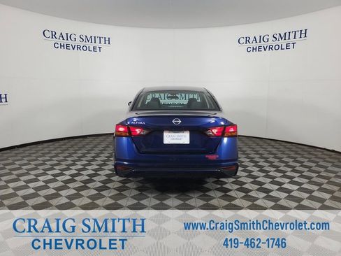 Used 2024 Nissan Altima 2.5 S image 12