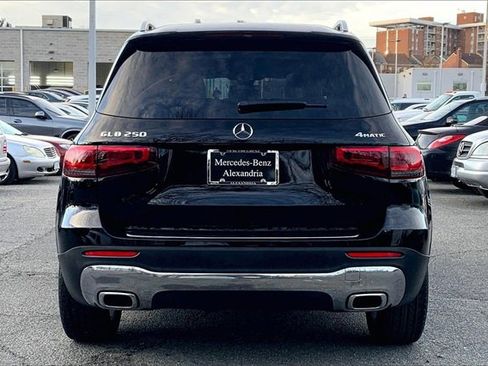 Used 2020 Mercedes-Benz GLB 250 4MATIC image 3