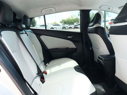 Used 2016 Toyota Prius Three Touring image 27